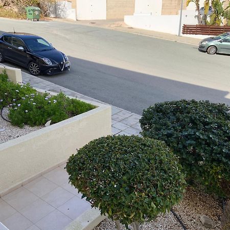 Beautiful 2 Bed Apartment In Peyia Valley, Paphos מראה חיצוני תמונה