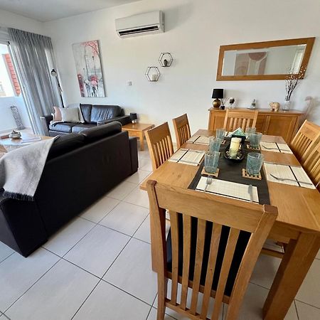 Beautiful 2 Bed Apartment In Peyia Valley, Paphos מראה חיצוני תמונה