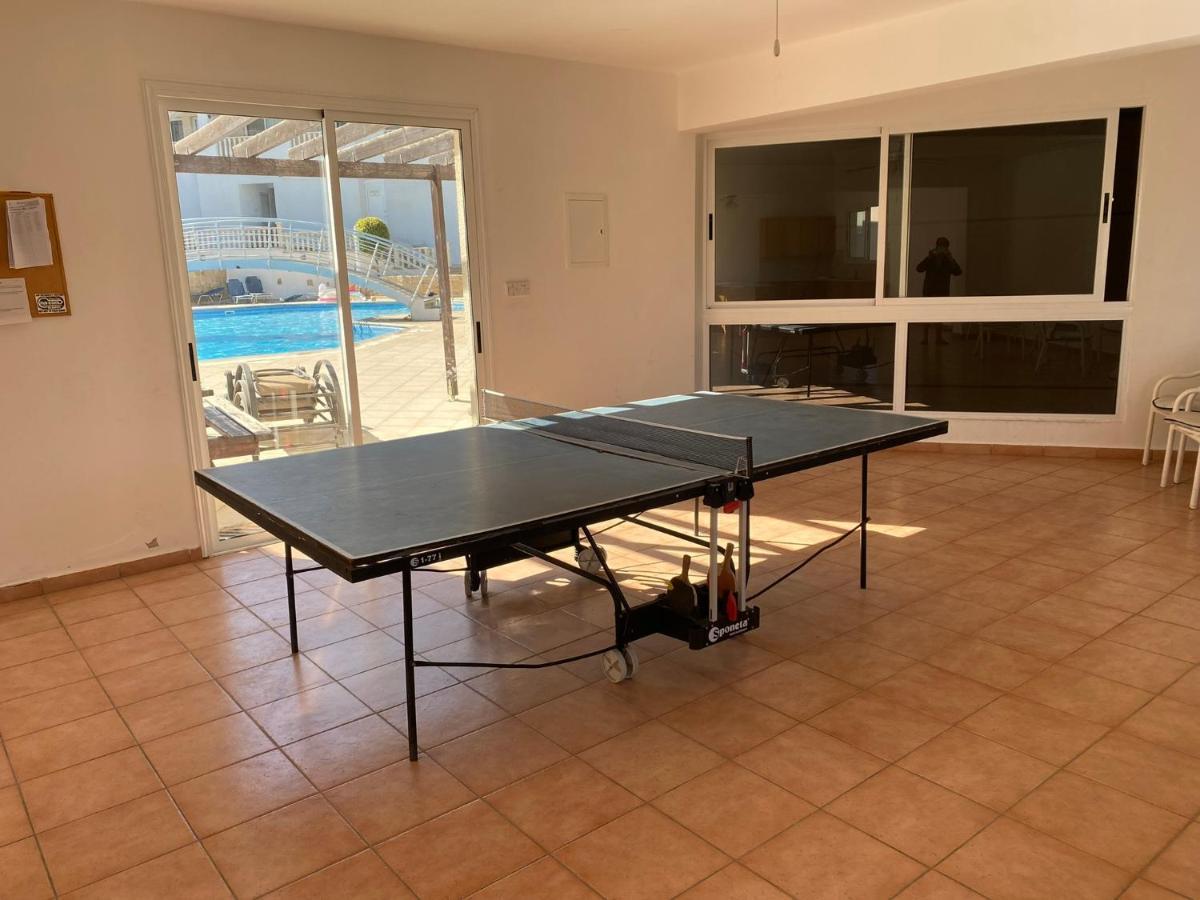 Beautiful 2 Bed Apartment In Peyia Valley, Paphos מראה חיצוני תמונה