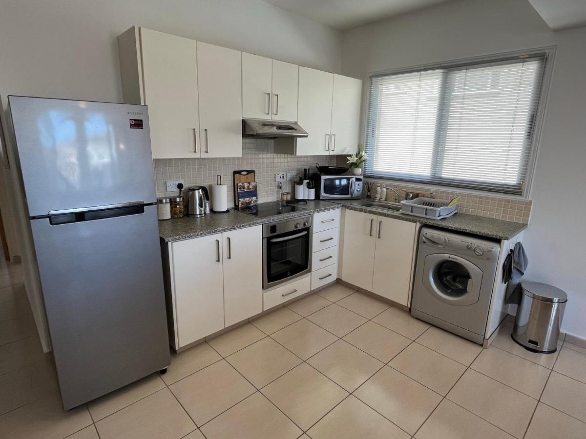 Beautiful 2 Bed Apartment In Peyia Valley, Paphos מראה חיצוני תמונה