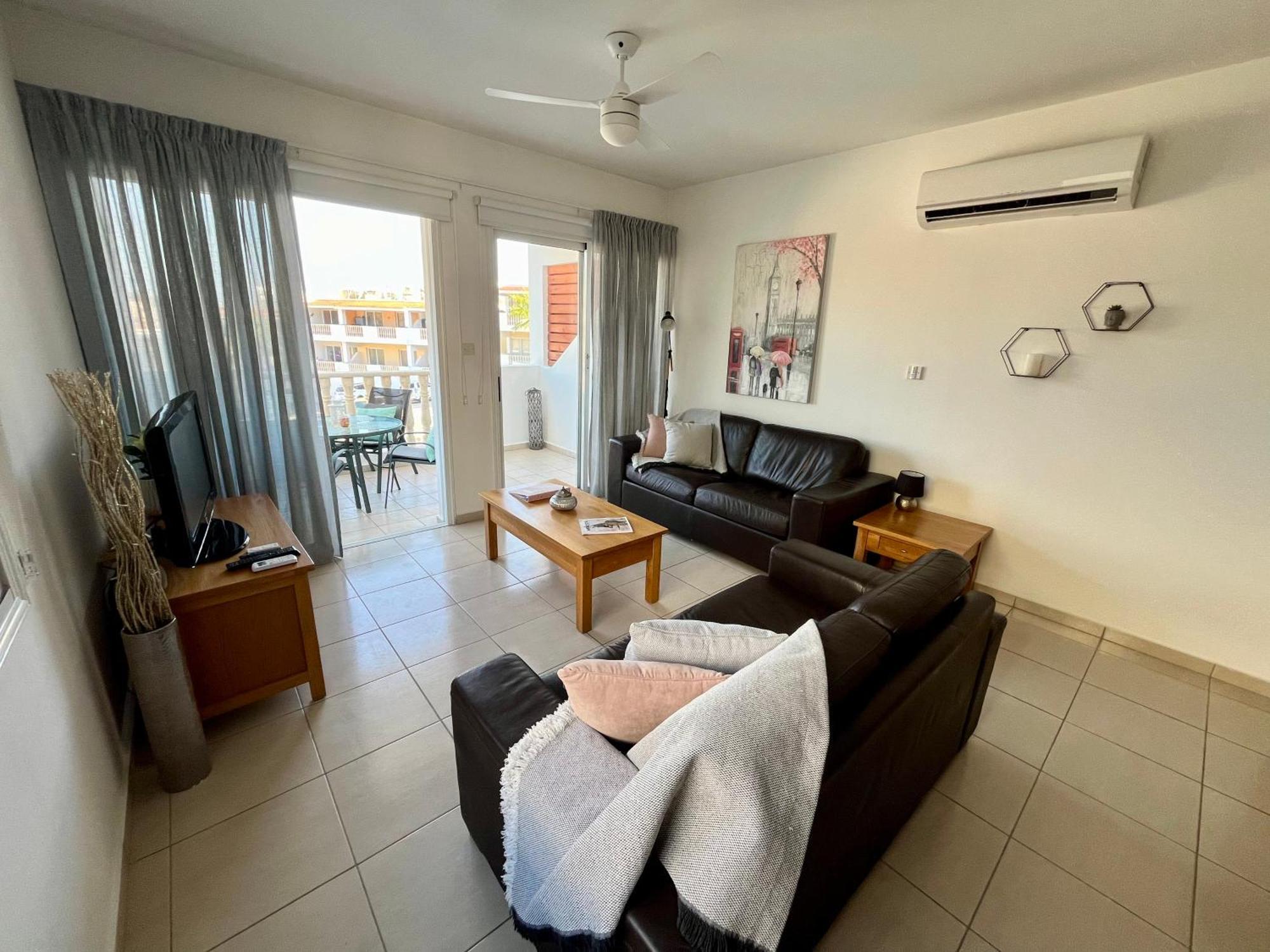 Beautiful 2 Bed Apartment In Peyia Valley, Paphos מראה חיצוני תמונה